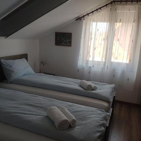 Gondos Vendeghaz Otel Niuved Dış mekan fotoğraf
