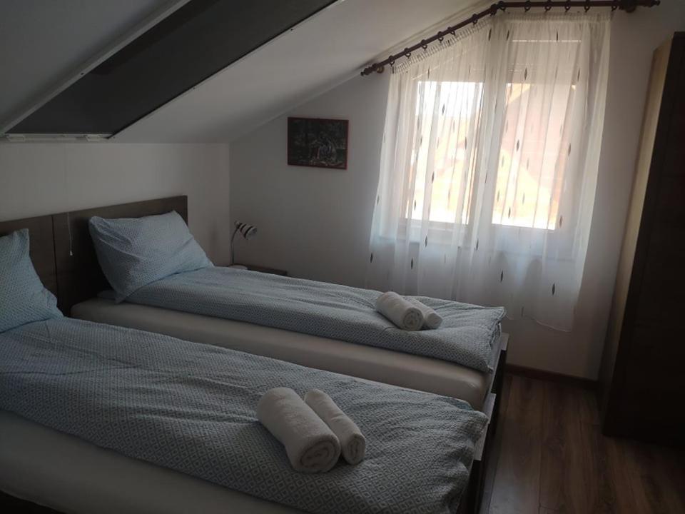 Gondos Vendeghaz Otel Niuved Dış mekan fotoğraf